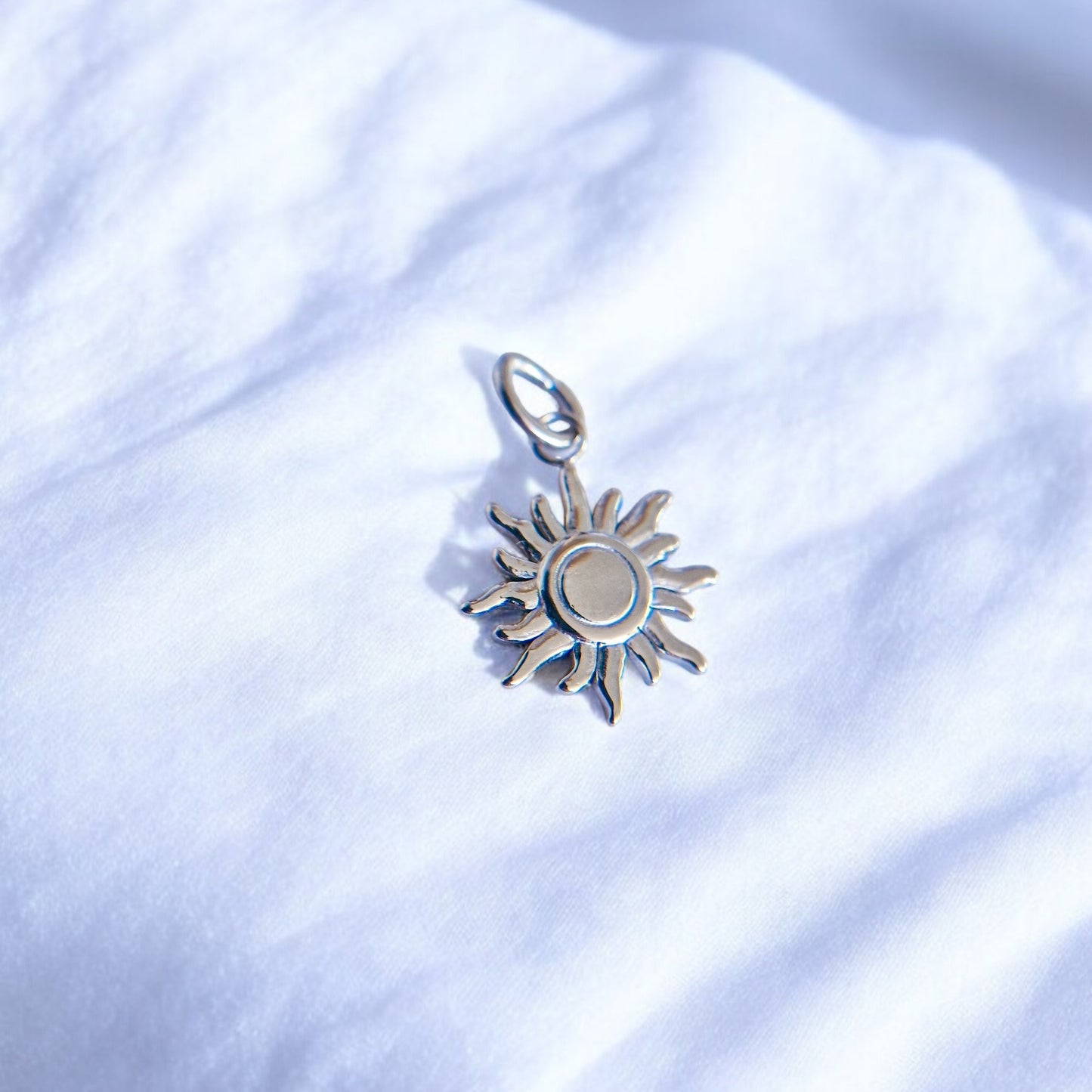 Sole Invictus piccolo