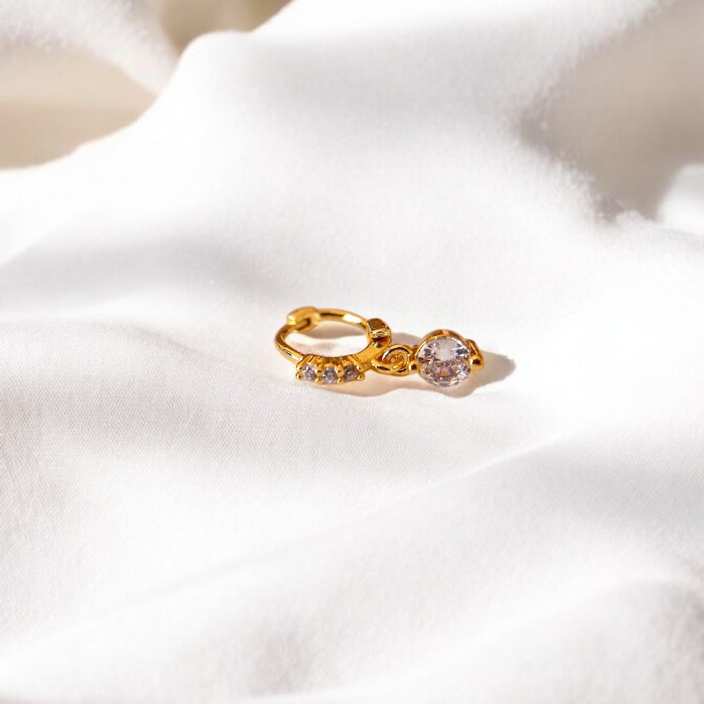 Charm punto luce swarovski