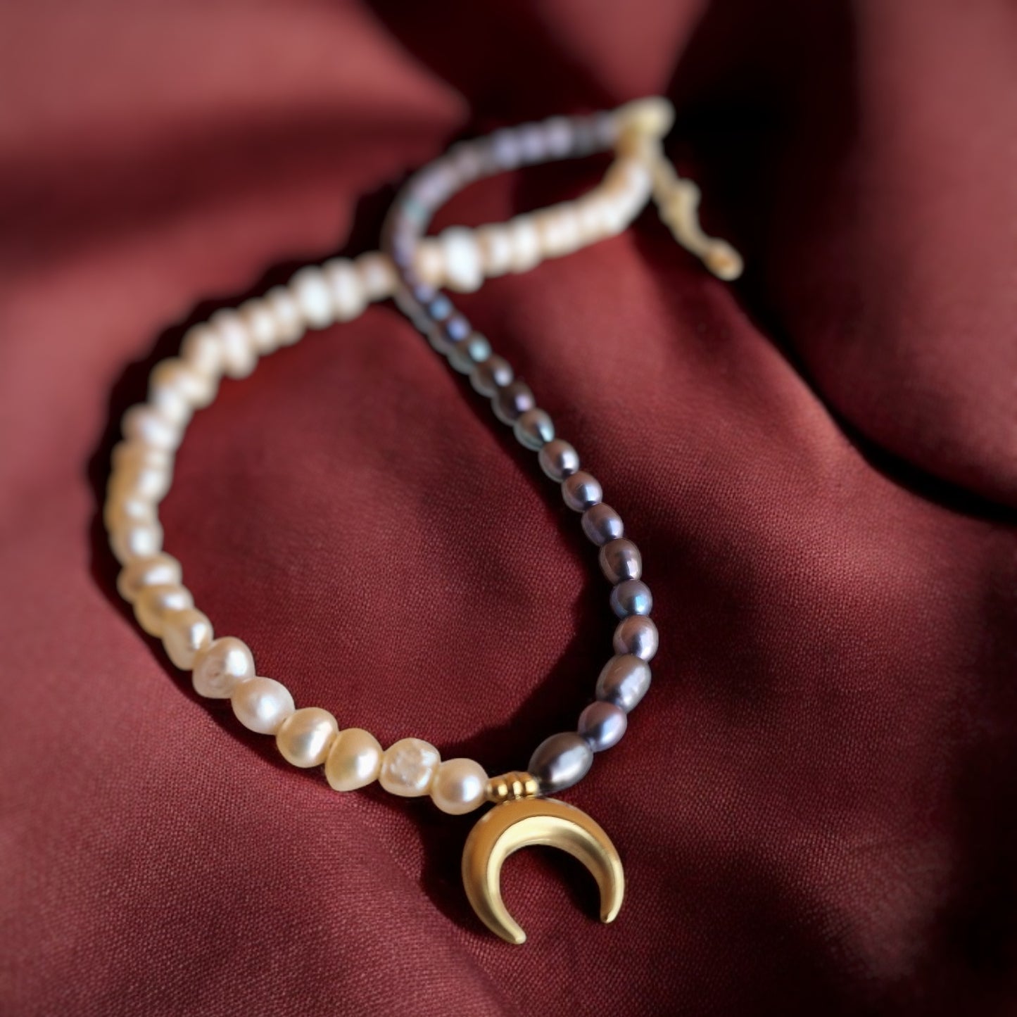 Girocollo Neruda Nox