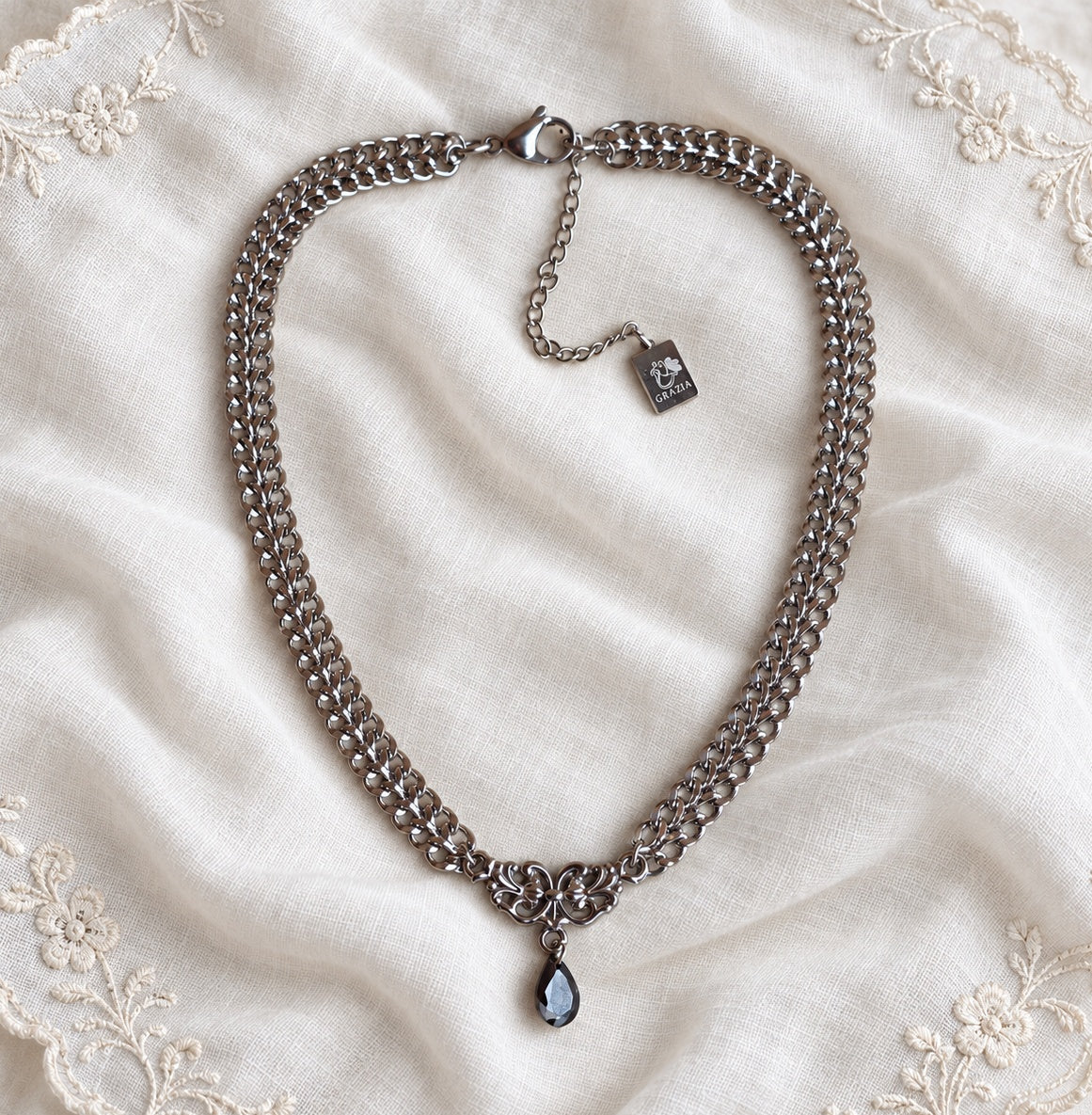 Choker Rita