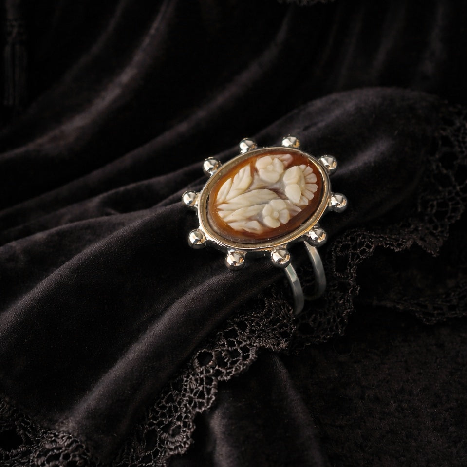 Fiori del male, II - cammeo in argento