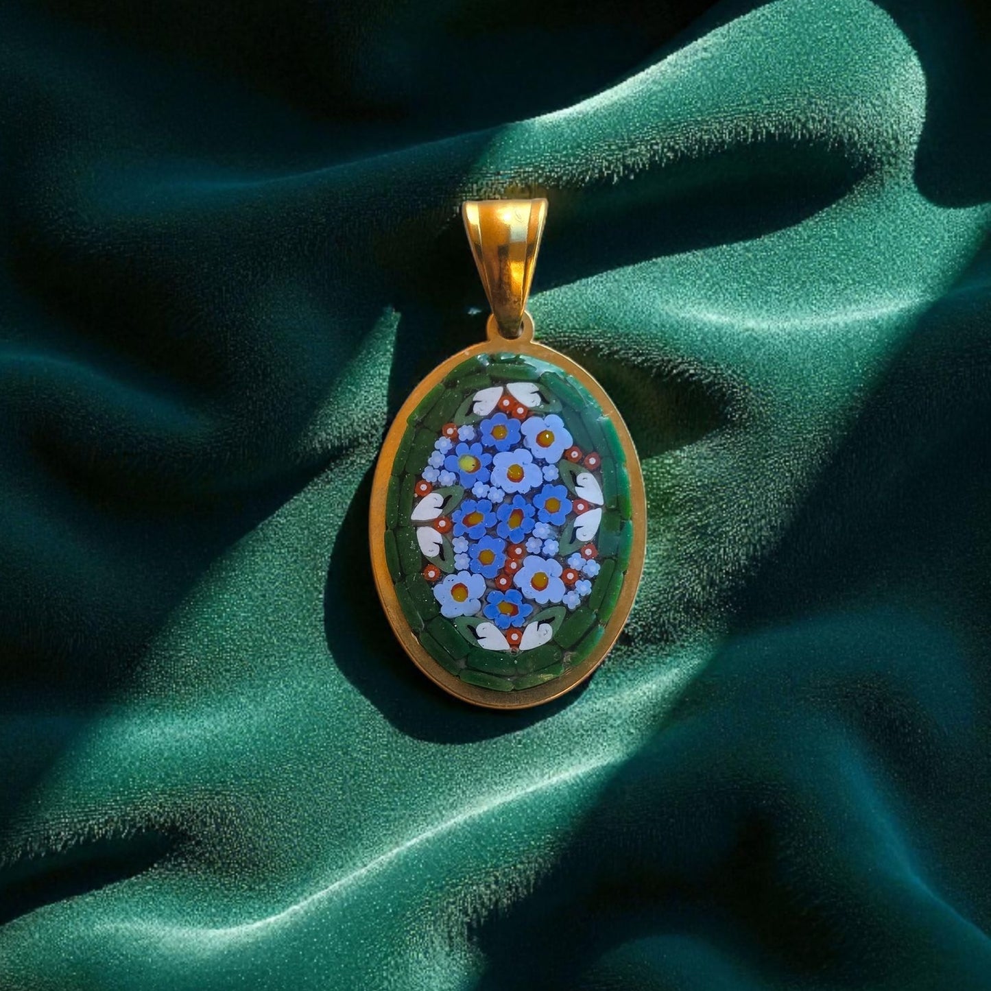 Ciondolo verde smeraldo oro