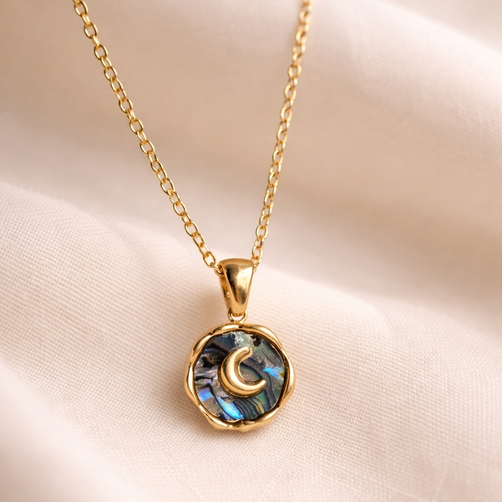 Lunula in abalone