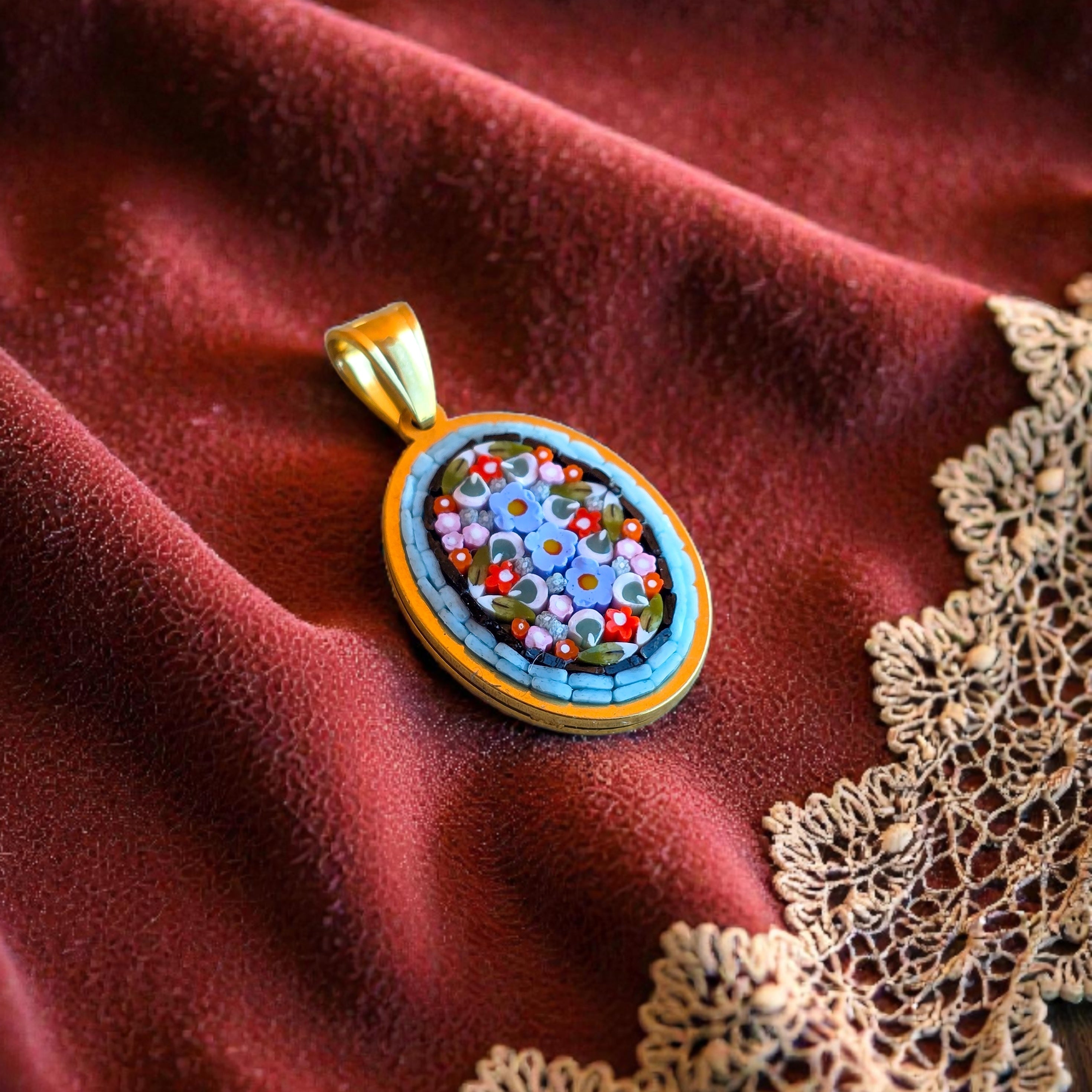 Ciondolo celeste oro