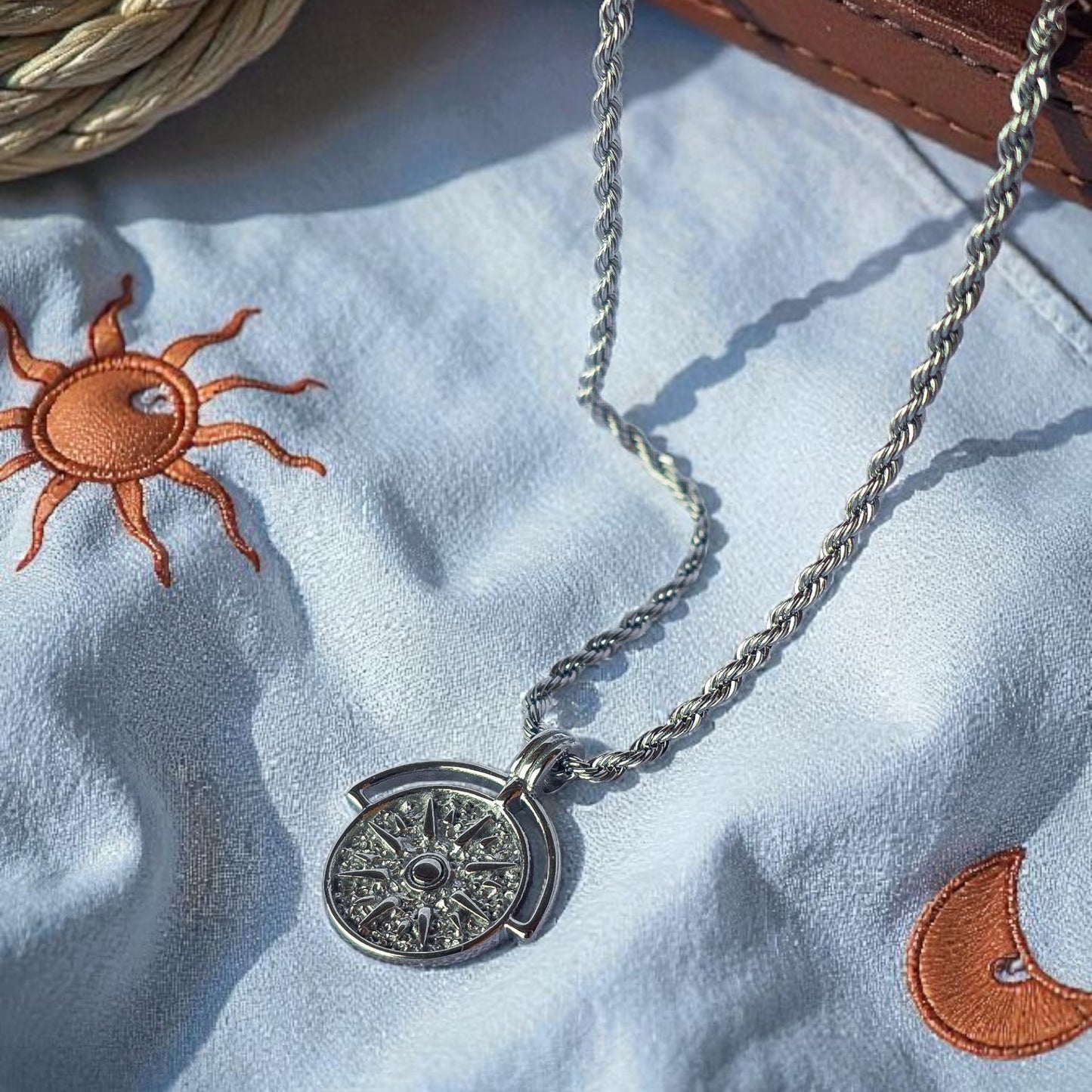 Girocollo Sole Numisma argento