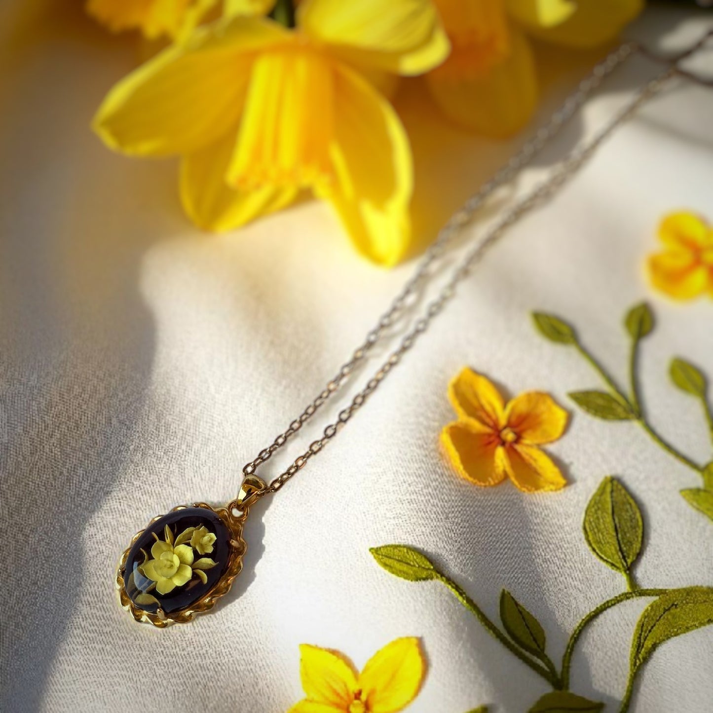 Girocollo Metamorfosi - Narciso oro