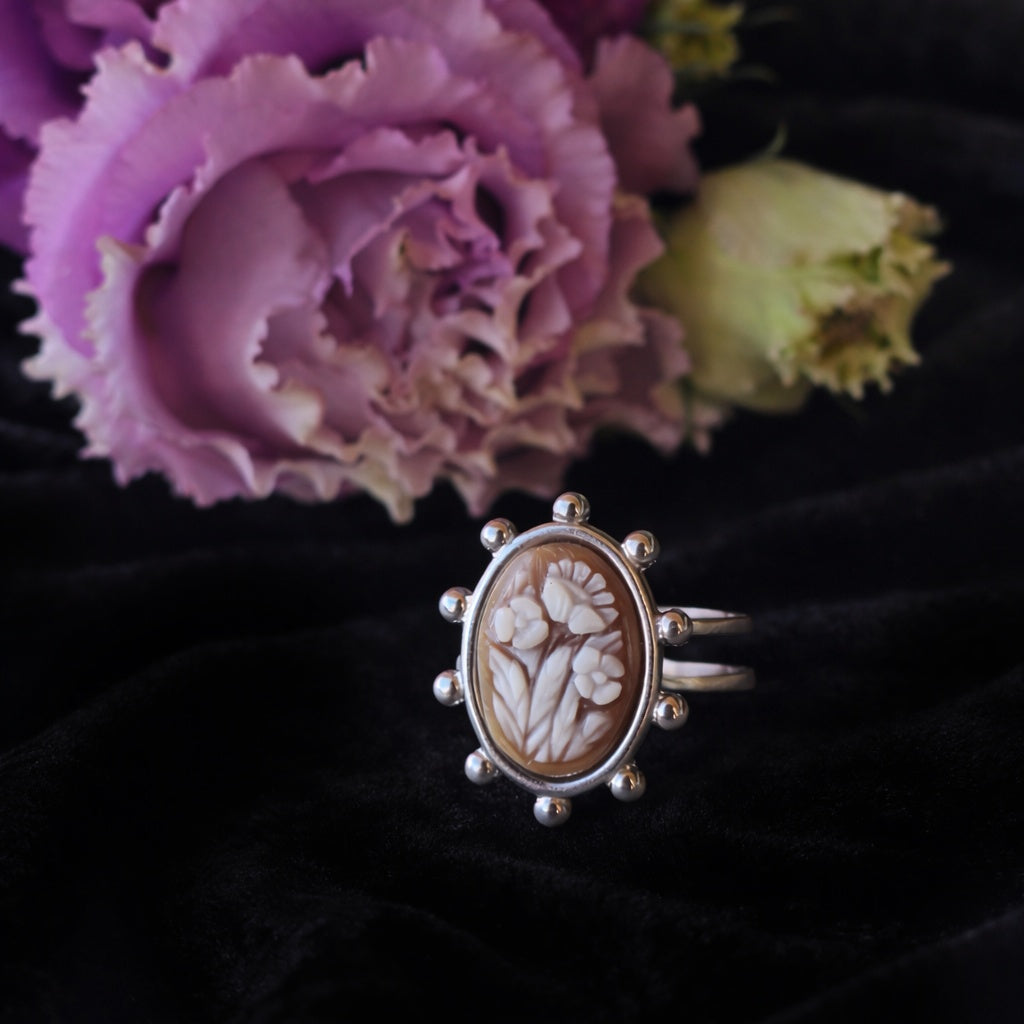 Fiori del male, II - cammeo in argento