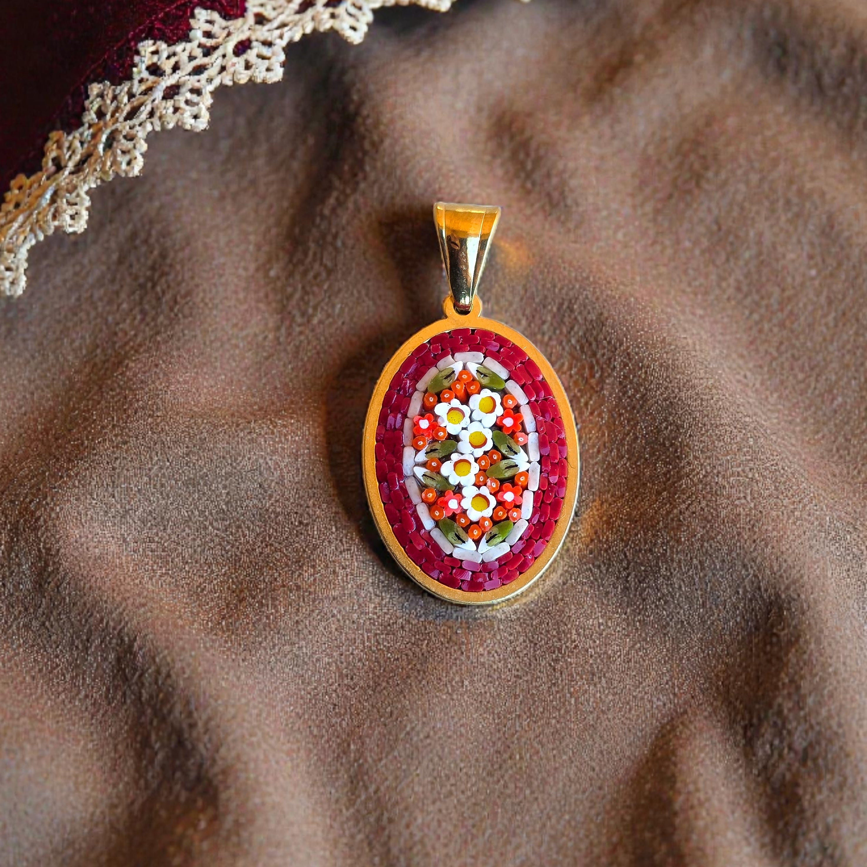 Ciondolo bordeaux oro