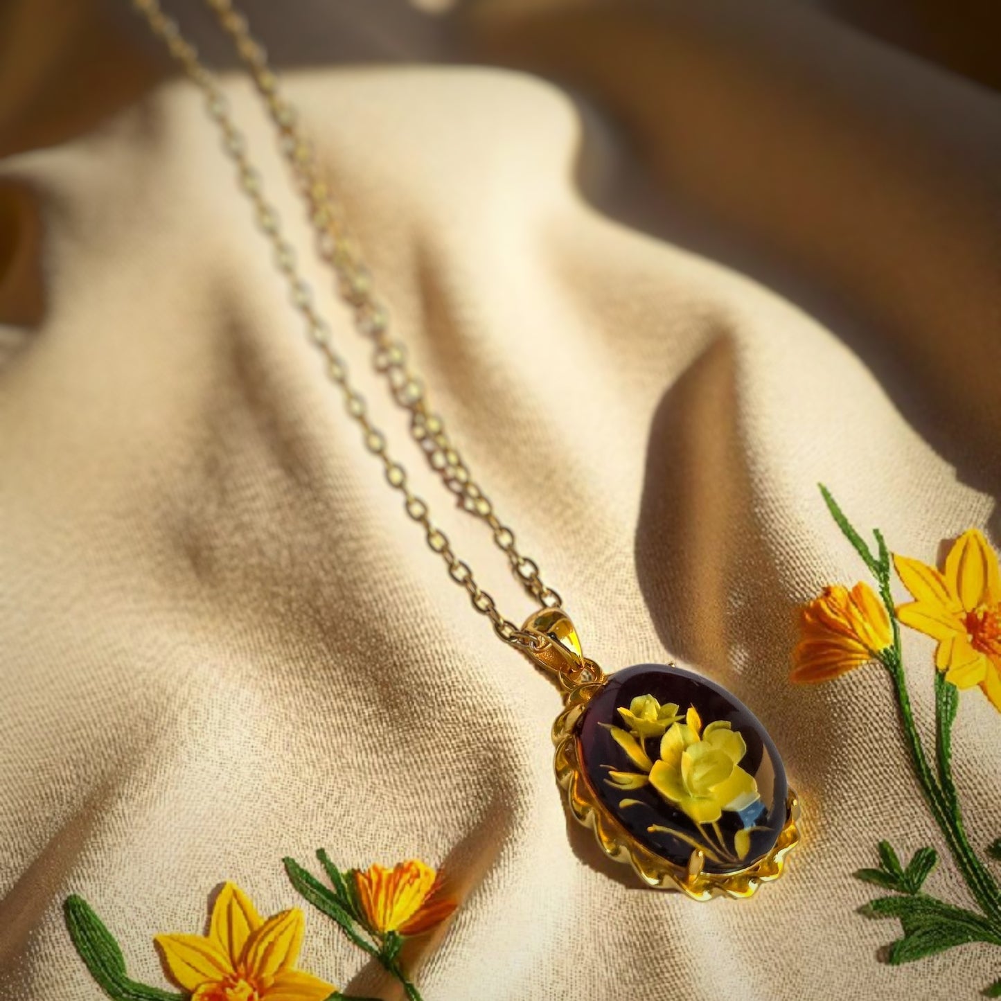 Girocollo Metamorfosi - Narciso oro