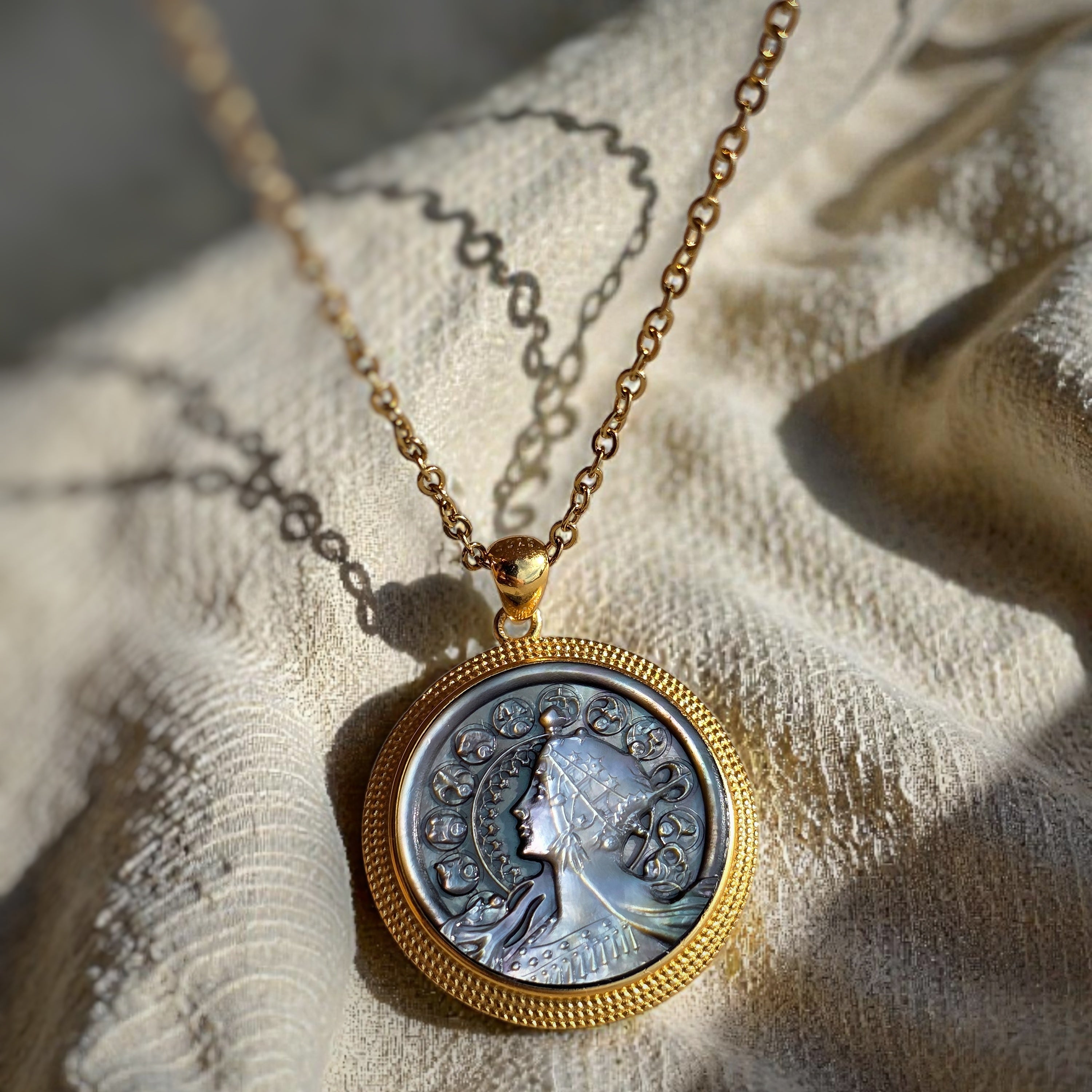 ZODIAC - Mucha