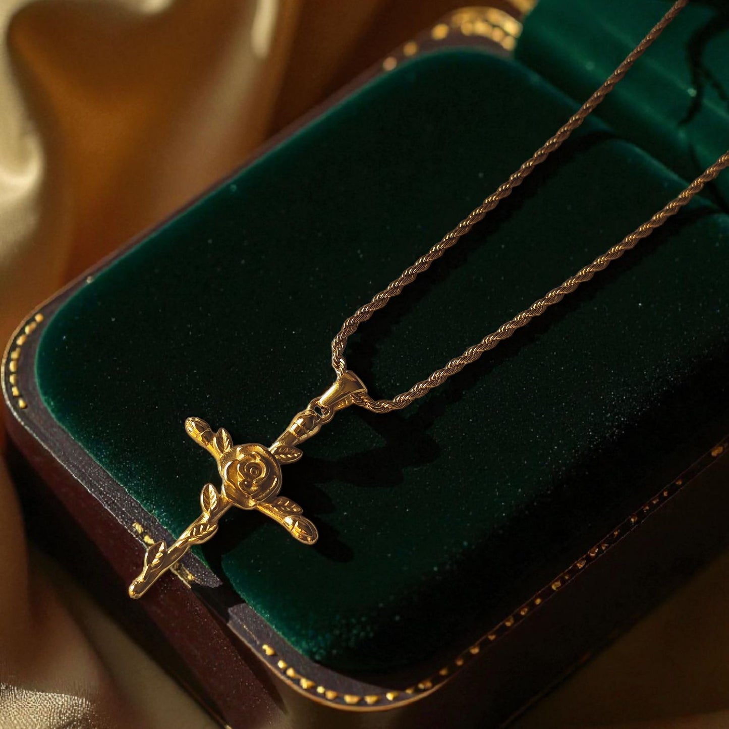 Girocollo Crvx oro - La rosa