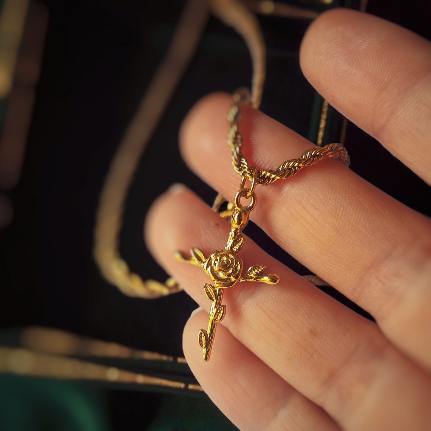 Girocollo Rosacrvx oro piccolo