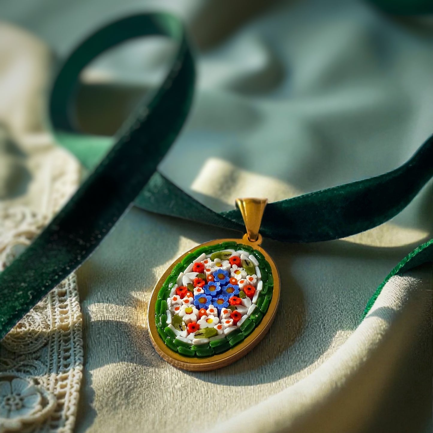 Ciondolo verde smeraldo oro