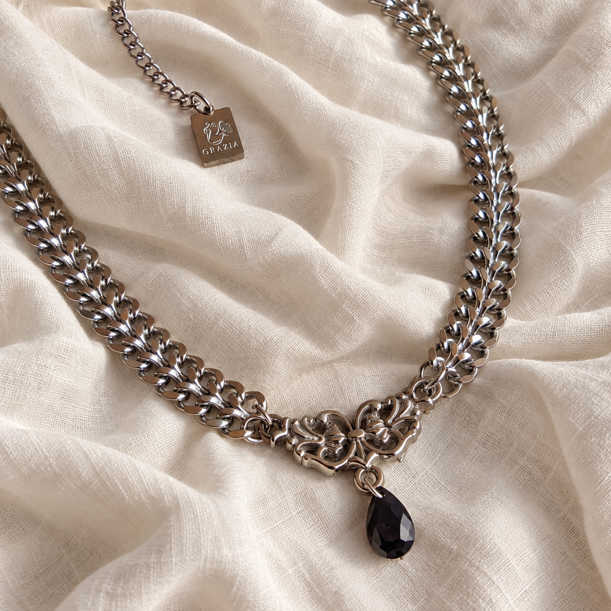 Choker Rita