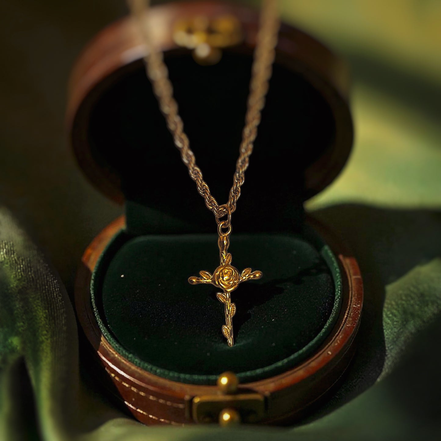 Girocollo Rosacrvx oro piccolo