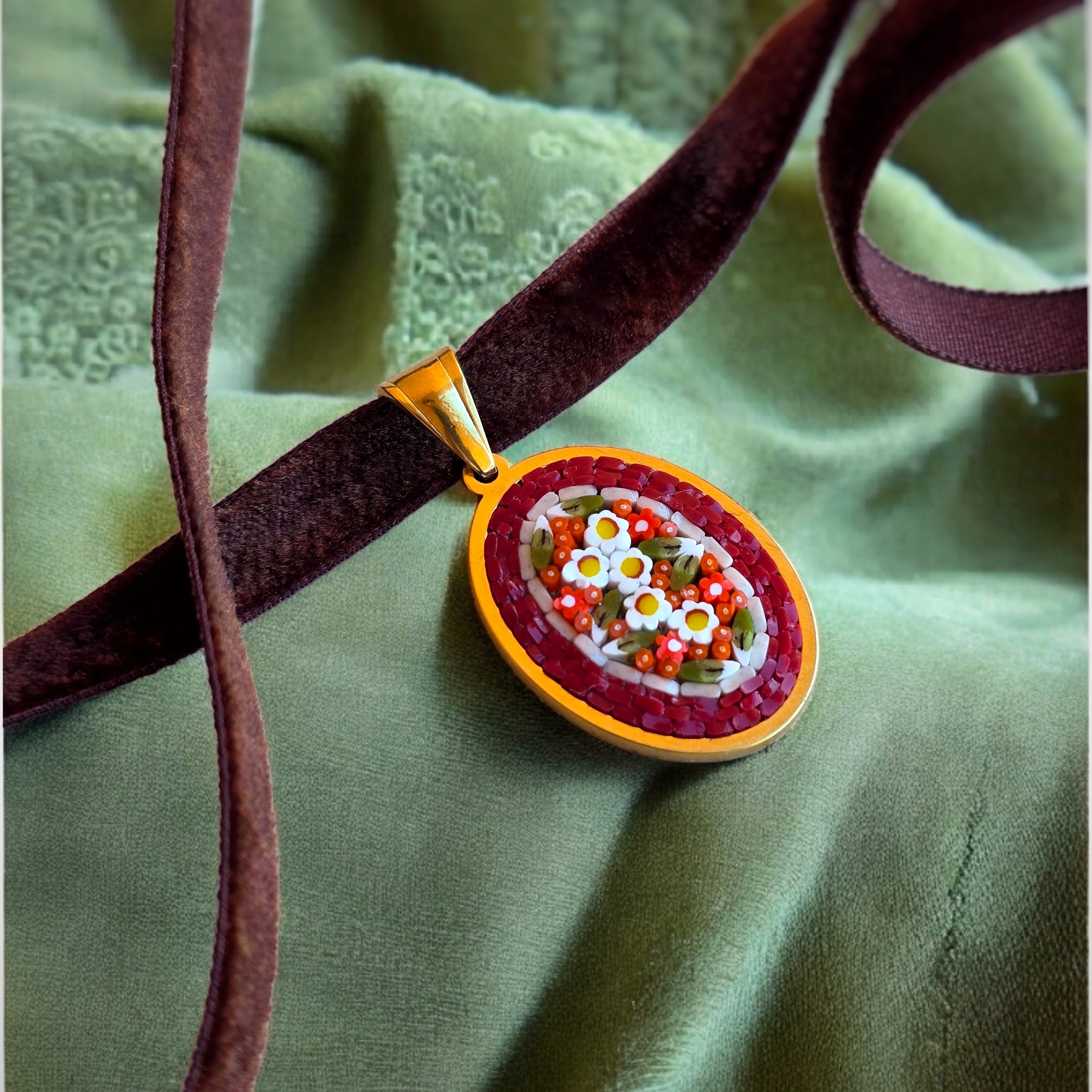 Ciondolo bordeaux oro