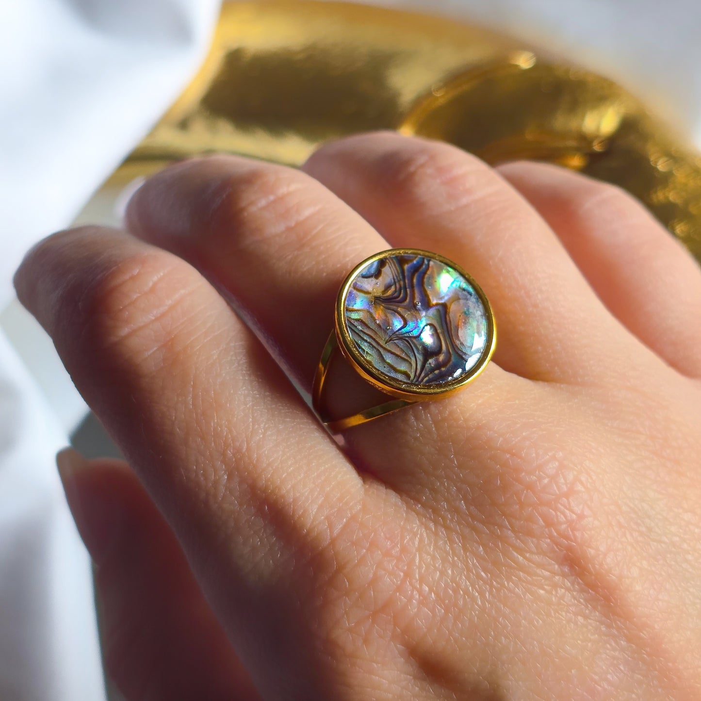 Anello Bernhardt
