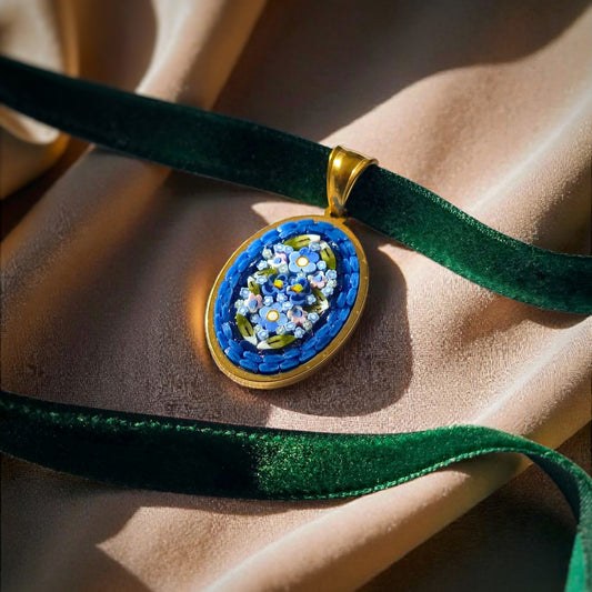 Ciondolo blu egizio oro